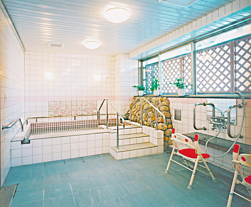 ハートフルリビングなでしこ-大浴場でゆったりと入浴いただけます